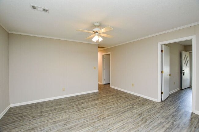 Building Photo - Renovated ranch in Matthews, NC!