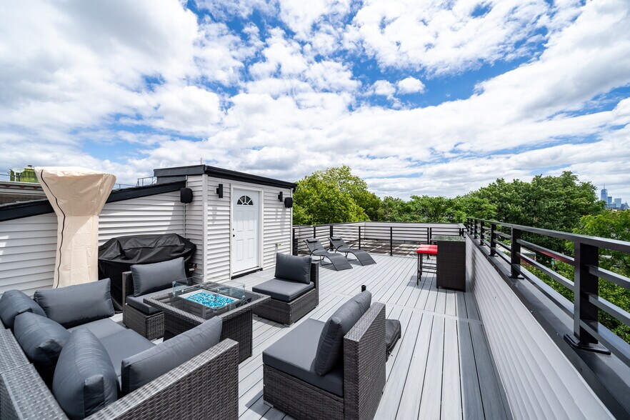 Roof Deck - 3436 John F Kennedy Blvd