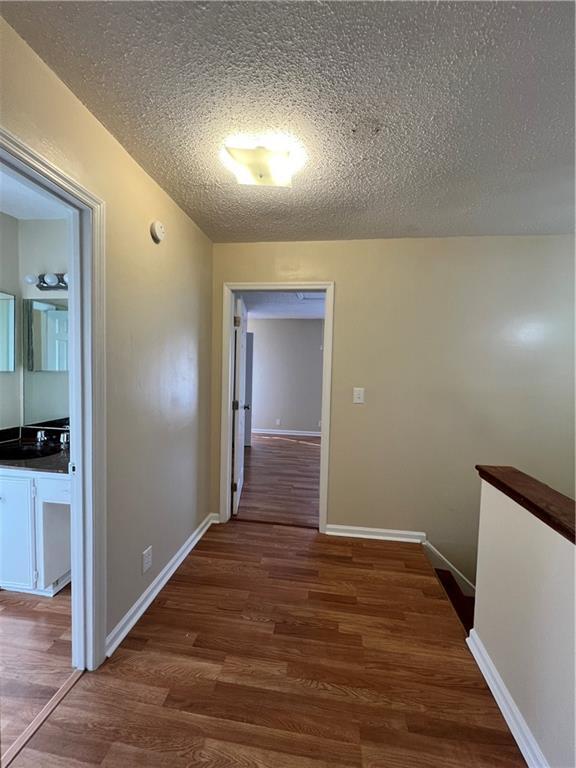 Building Photo - 3888 York Pl