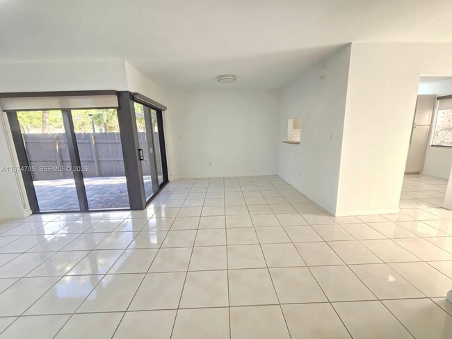 Building Photo - 15081 SW 127th Ct