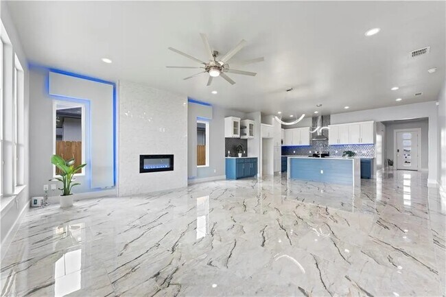 Building Photo - 2610 Lady Andrea Dr