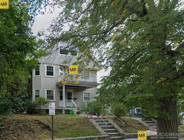 Primary Photo - 16 Turner St