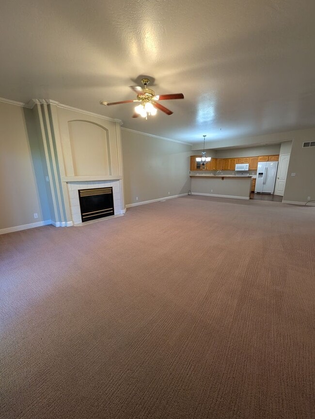 Building Photo - 1366 Delphic Way