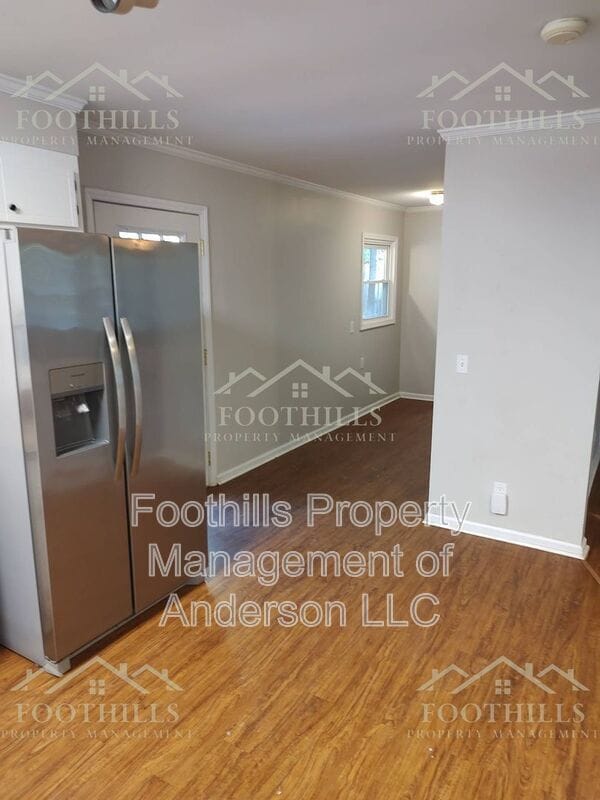 Building Photo - 505 Woodland Cir