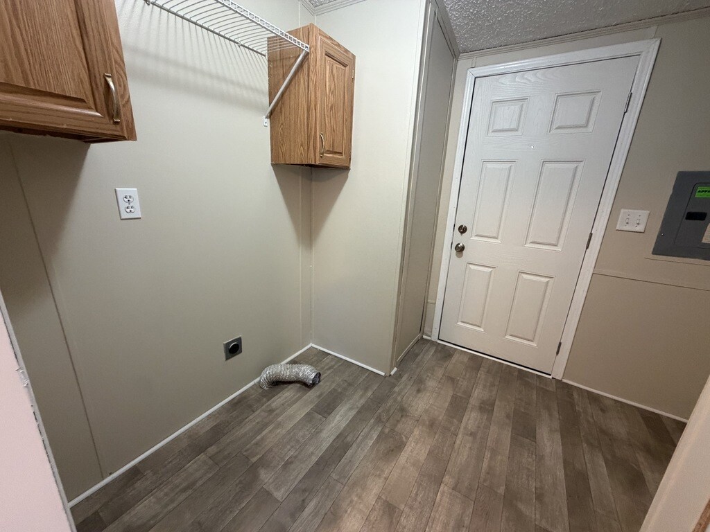 Building Photo - 38010 St Tropez Dr