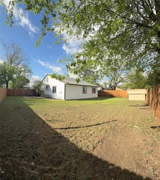 Building Photo - 508 Andover Cove