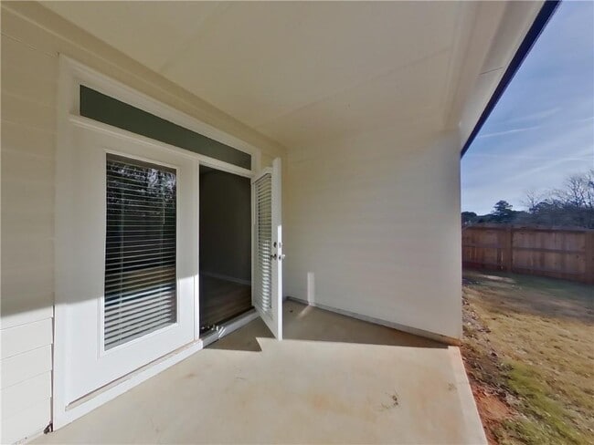 Building Photo - 173 Everett Sq