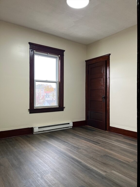 Building Photo - 209 Pilgrim Ave