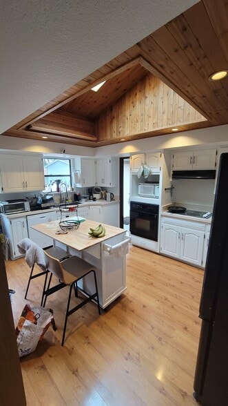 Building Photo - 9905 157th St E