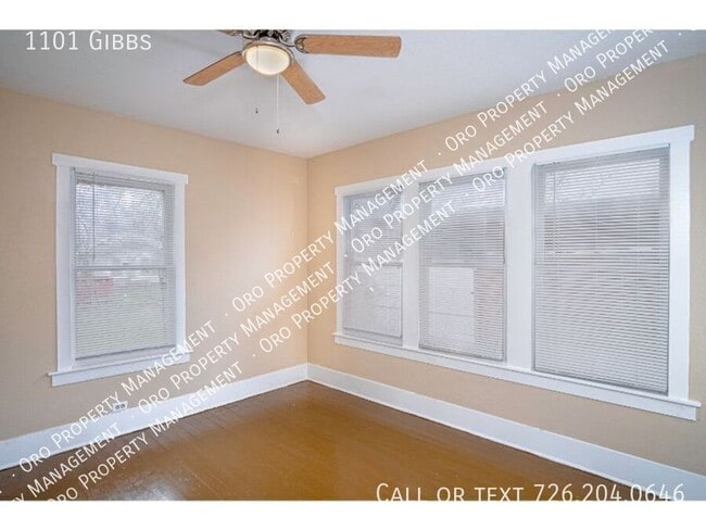 Building Photo - 1101 Gibbs-