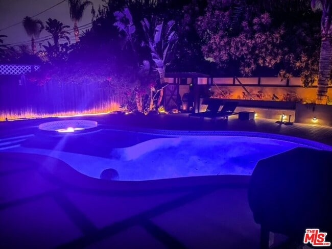 Building Photo - 4450 Campbell Dr