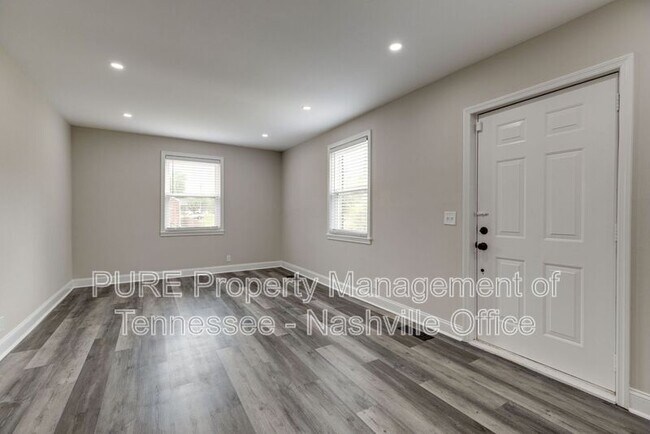 Building Photo - 254 Collier Ave