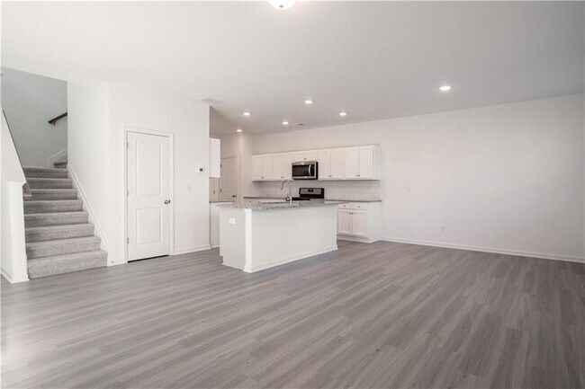 Building Photo - 5935 Osgood Pl