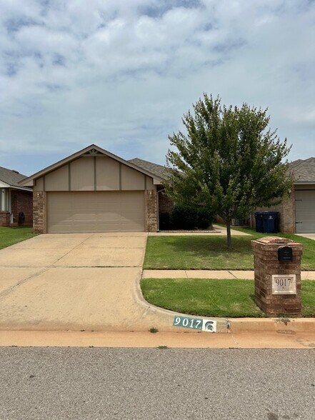 Primary Photo - 9017 SW 46th St
