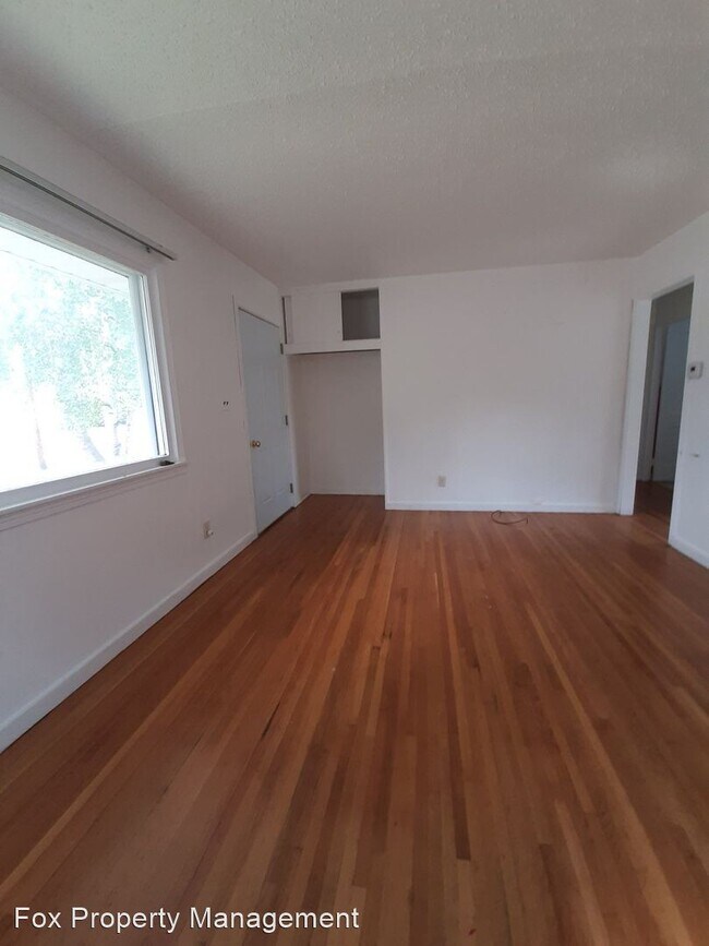 Building Photo - 4 br, 2 bath House - 2620 6th Ave N