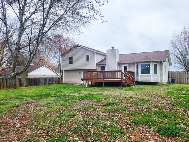 Building Photo - 115 Sabel Cir