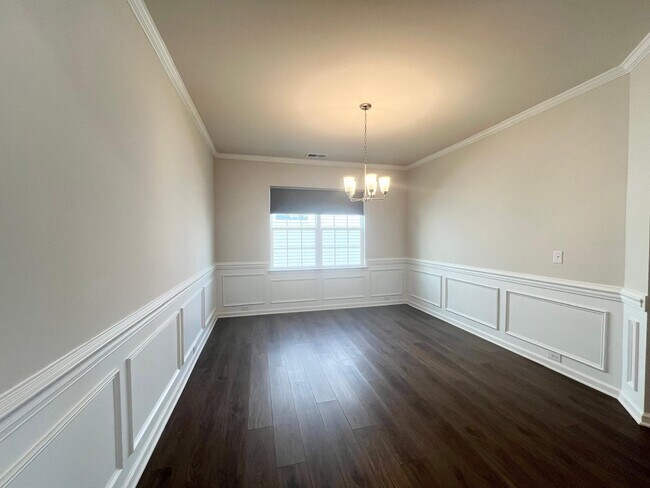 Building Photo - 182 Abersham Dr