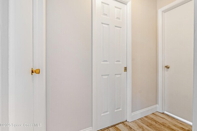 Building Photo - 1730 Canal Ct