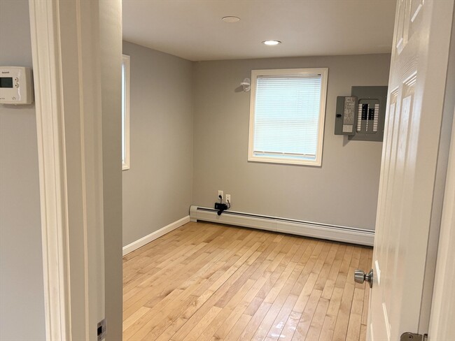 Building Photo - 154 Park Ave