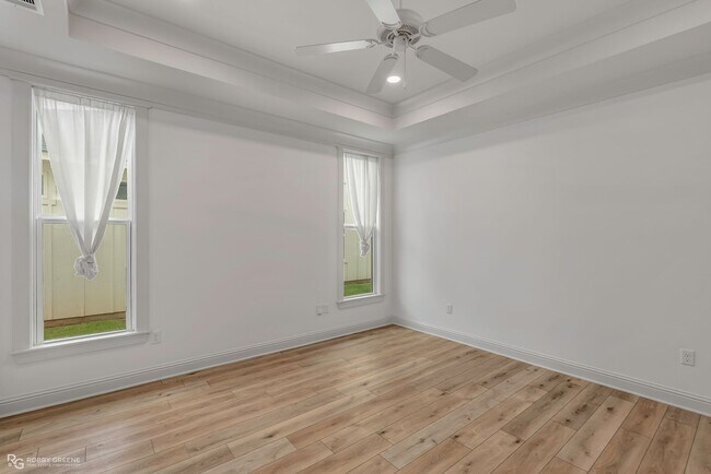 Building Photo - Gorgeous 3 bed 3 bath home for lease | Nor...