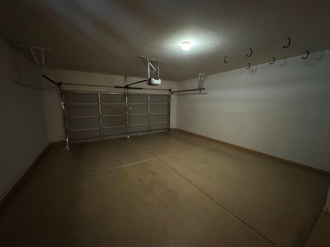 Building Photo - 1522 E Ebony Pl