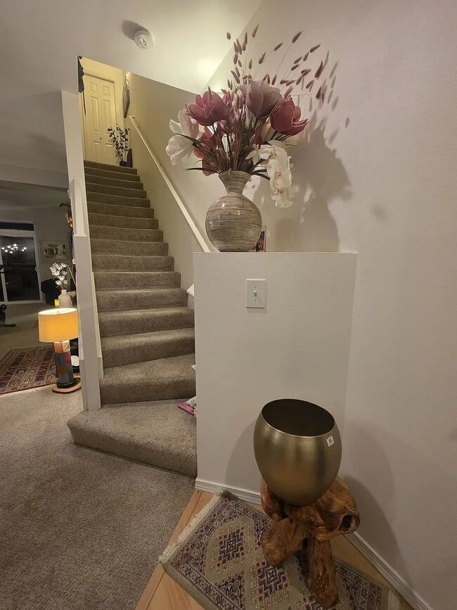 Building Photo - Bright & Renovated 3-Bed Condo in Northshore Summit