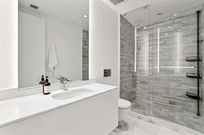 Building Photo - 10203 Collins Ave