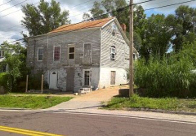 Primary Photo - CLEAN OUT, COMING SOON! 2 Story Home - $39...