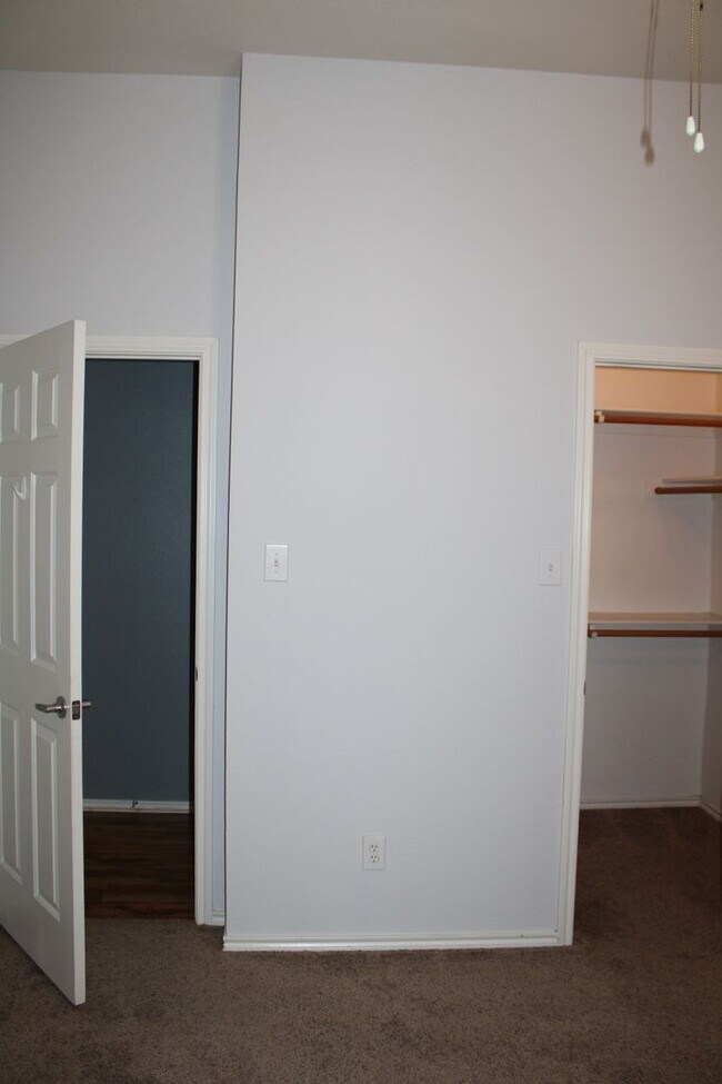 Building Photo - COMING SOON! ACCEPTING APPLICATIONS!