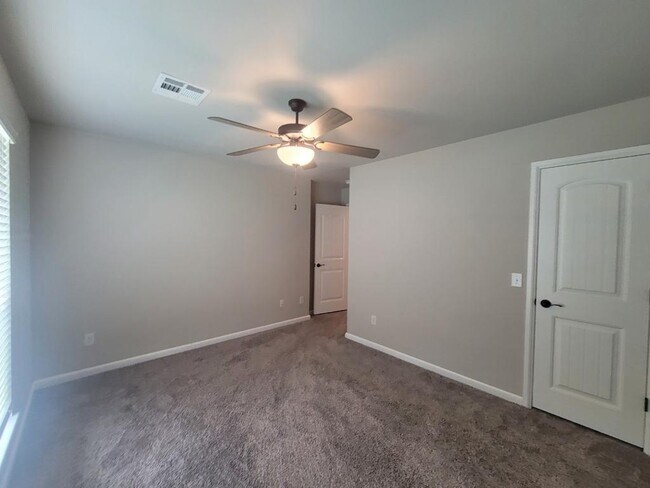 Building Photo - 18208 Autumn Grove Dr