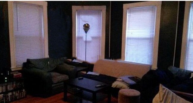 Building Photo - 56 Calumet St