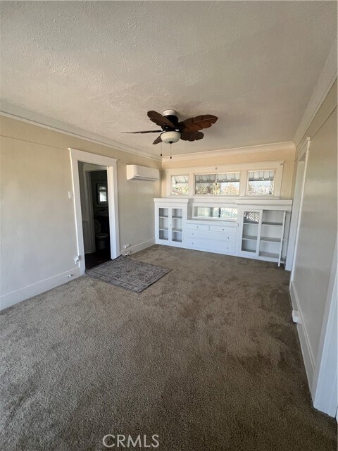 Building Photo - 425 S Cabrillo Ave