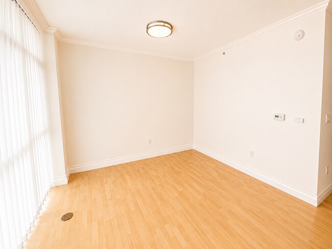 Building Photo - 850 Beech St