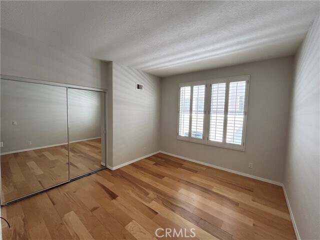 Building Photo - 8132 E Hillsdale Dr