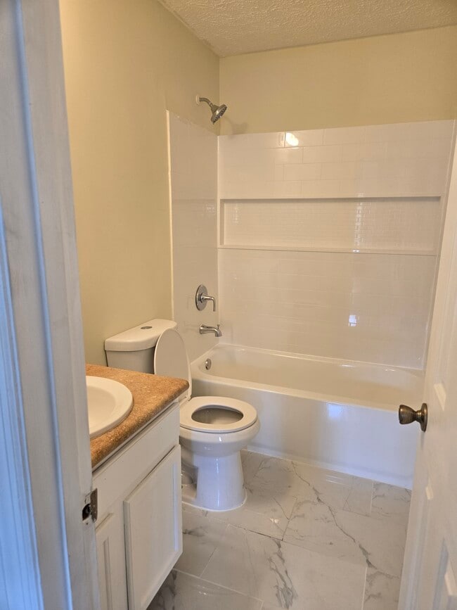 Building Photo - 4012TR