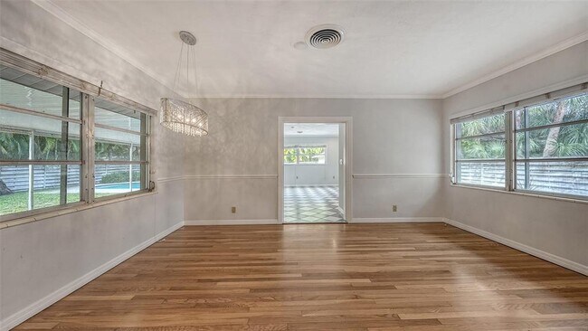 Building Photo - 1763 South Dr