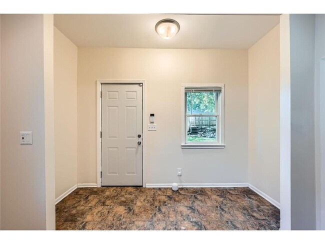 Building Photo - 3014 N Humboldt Ave