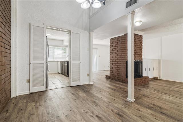 Building Photo - 1302 Summerwood Ln