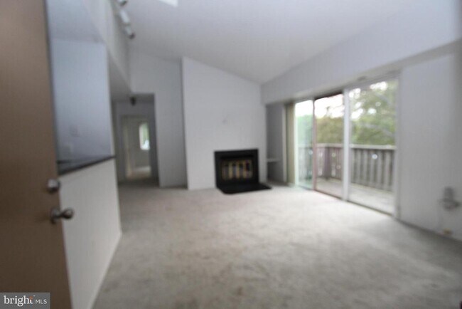 Building Photo - 2114 Aspen Dr