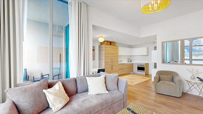 Building Photo - 777 N Ocean Dr