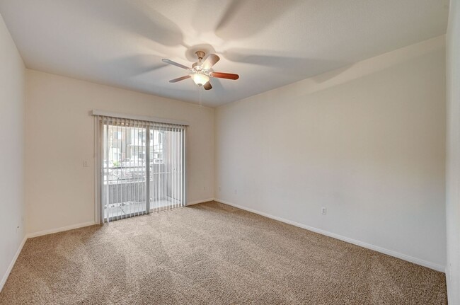 Building Photo - Charming 3-bed, 2-bath Downstairs Unit