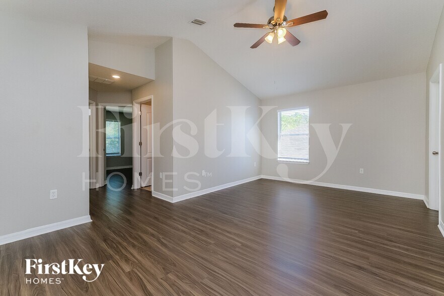 Building Photo - 12050 Colony Lakes Blvd