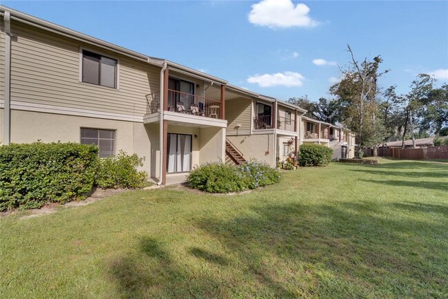 Building Photo - 304 Cherokee Ct