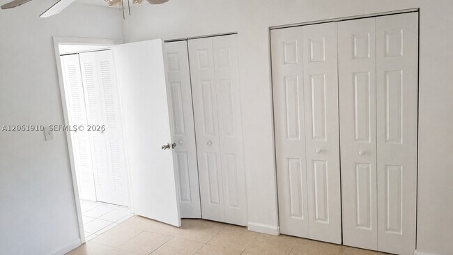 Building Photo - 2985 W 80th St