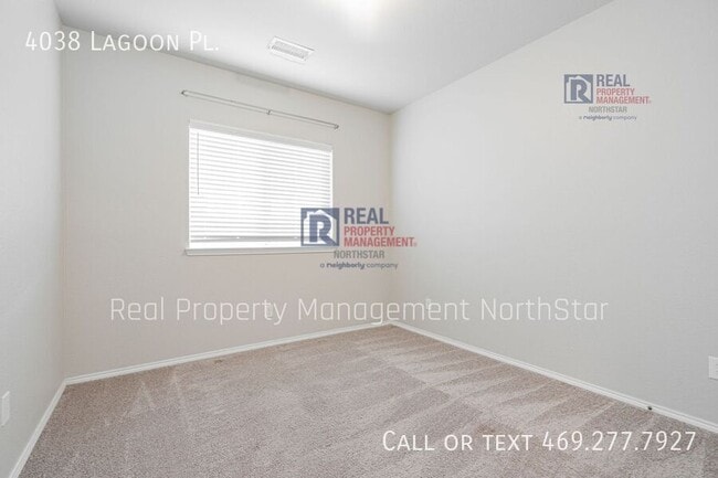 Building Photo - 4038 Lagoon Pl