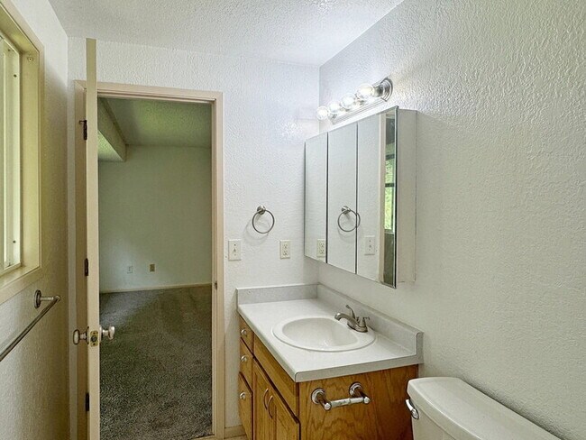 Building Photo - 17824 66th Pl W