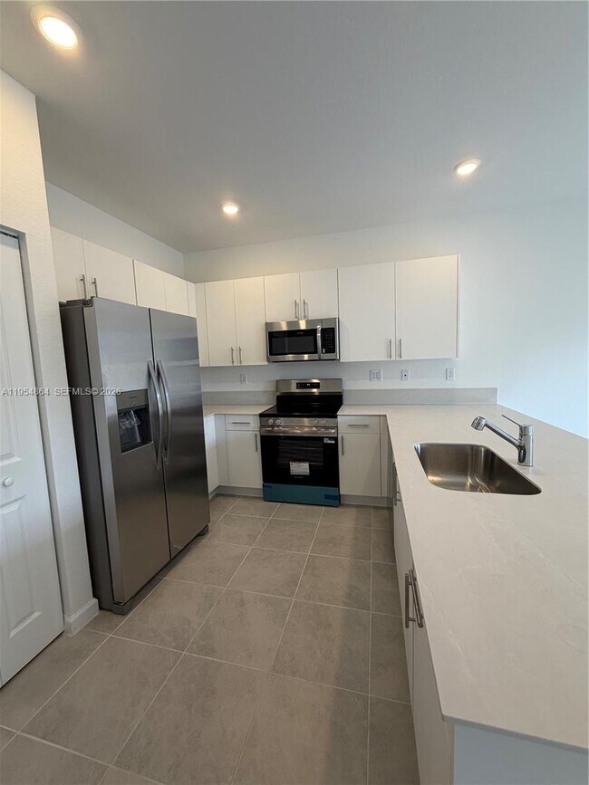 Building Photo - 26849 SW 121st Ave