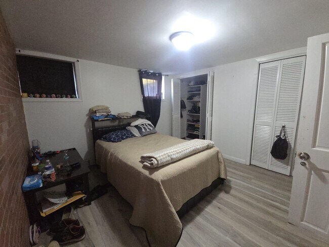 Building Photo - 1410 45th St