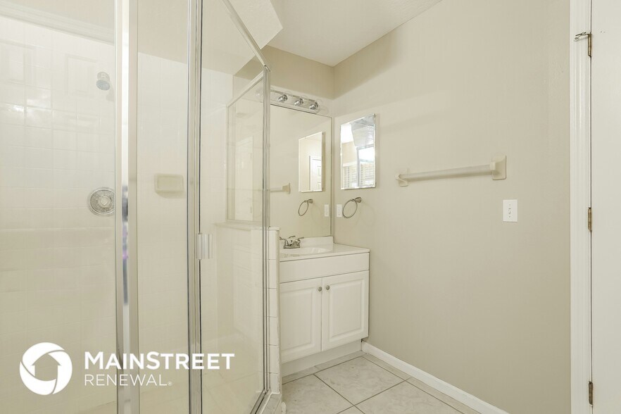 Building Photo - 557 Oak Branch Cir