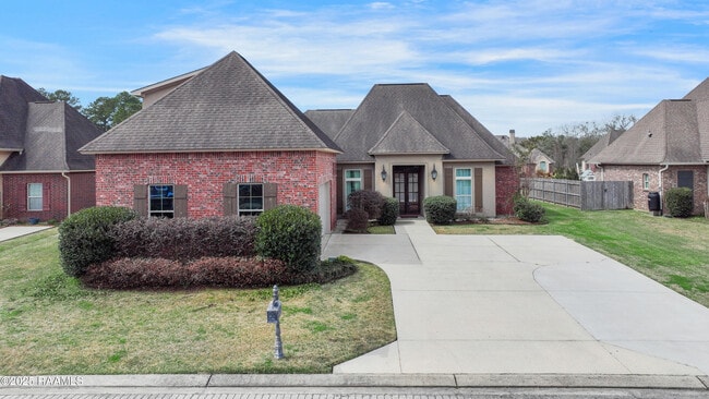 Building Photo - 104 Gated Trinity Ct
